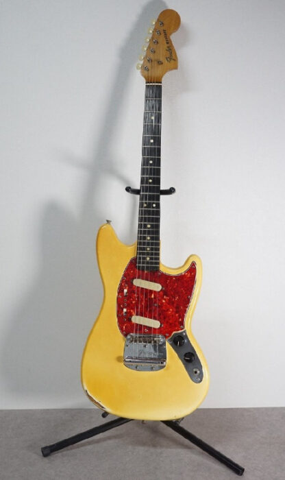 Fender MUSTANG